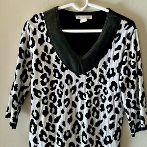 Leopard Print V-Neck Top